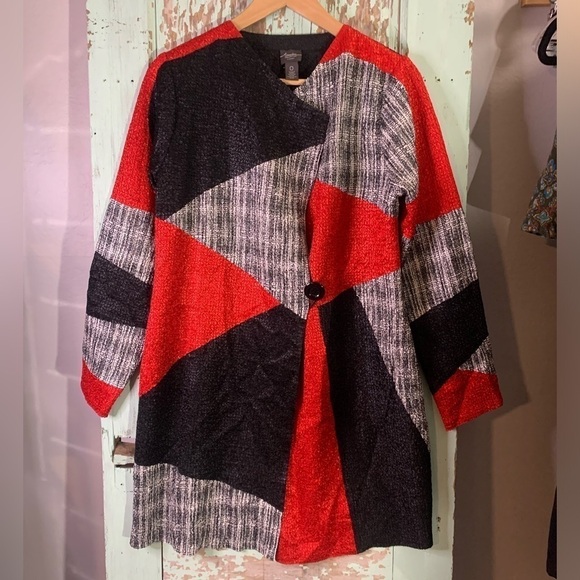 Women’s Chico’s red, black, and grey abstract patterned shacket - Picture 1 of 6